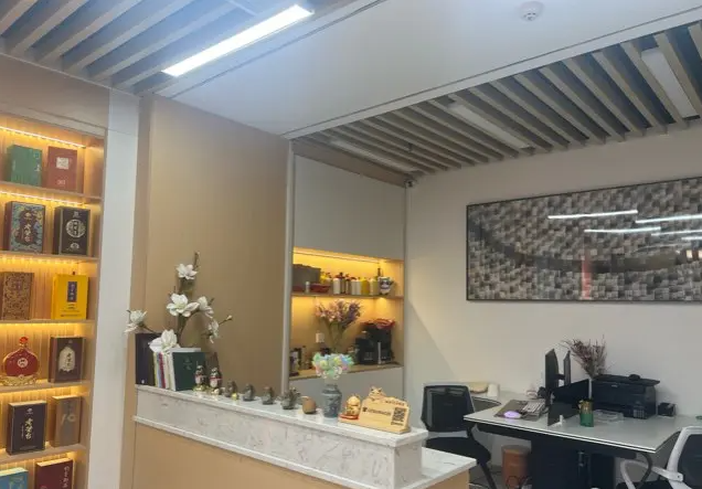(转让)环境优美，出入方便，