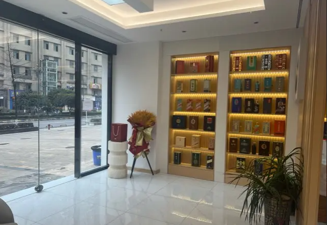 (转让)环境优美，出入方便，