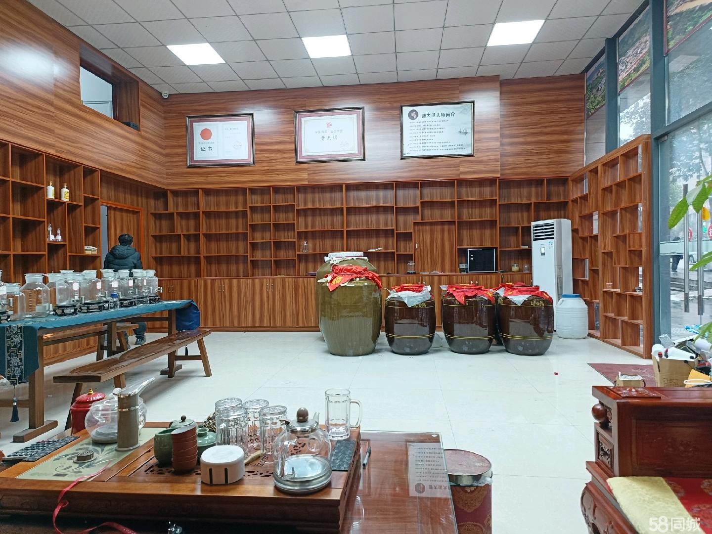 (转让)文兴盛世龙城酒类包材市场,可以做酒公司