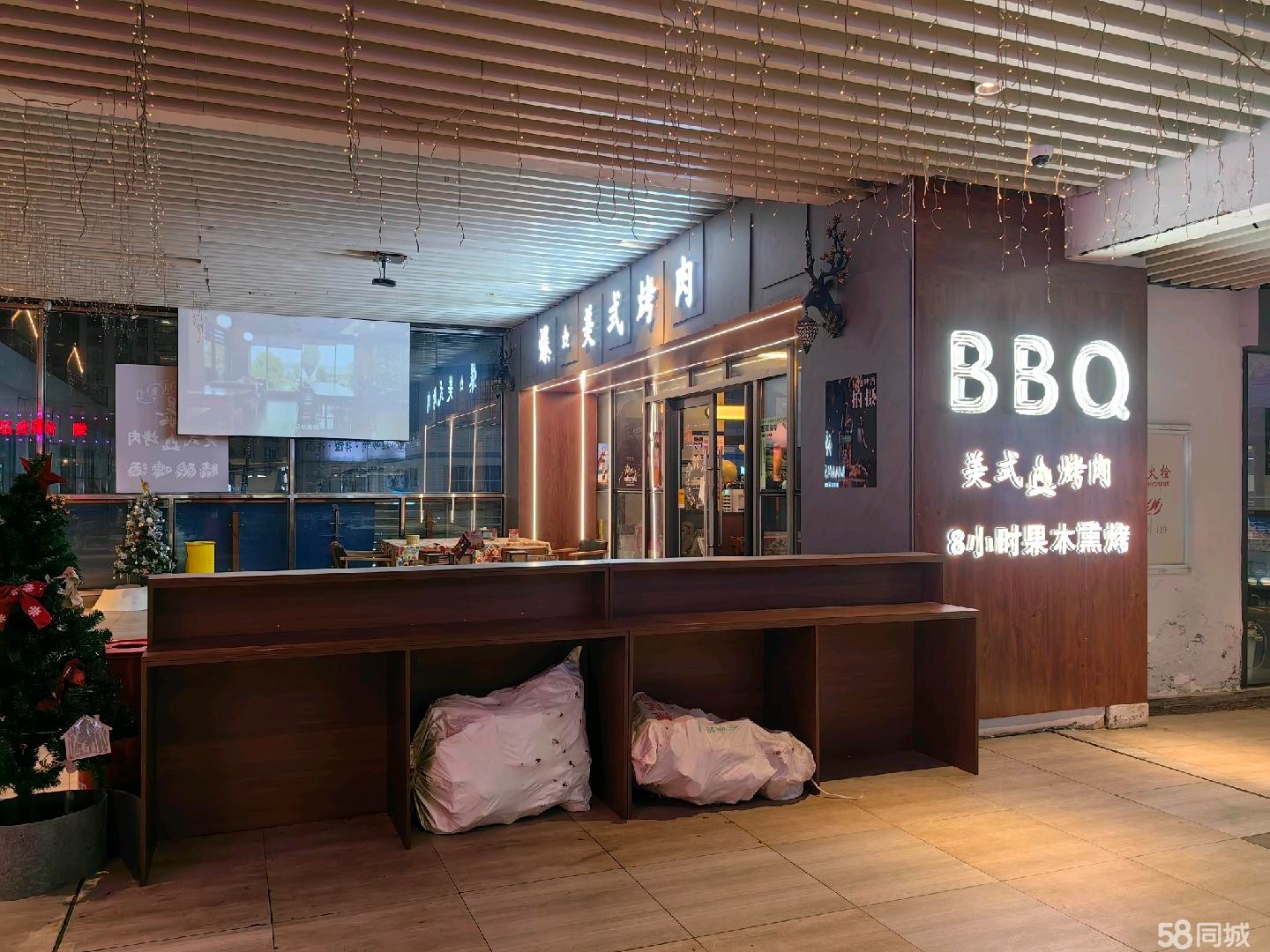 (转让)仁怀方圆荟天宴美食街转角餐饮旺铺转让