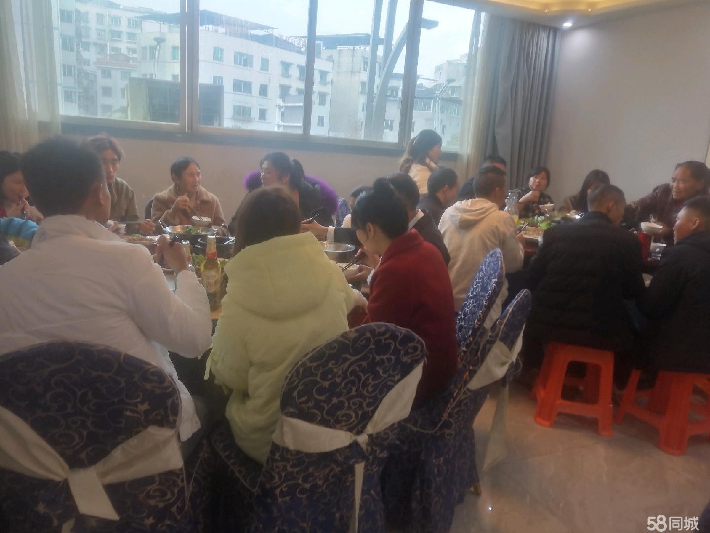 (转让)位于长沙路昆明路交叉路口。十年老店,生意稳定