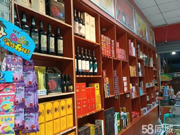 (转让)在小区门口,旁边有幼儿园和单位,有稳定的客户,带冷库
