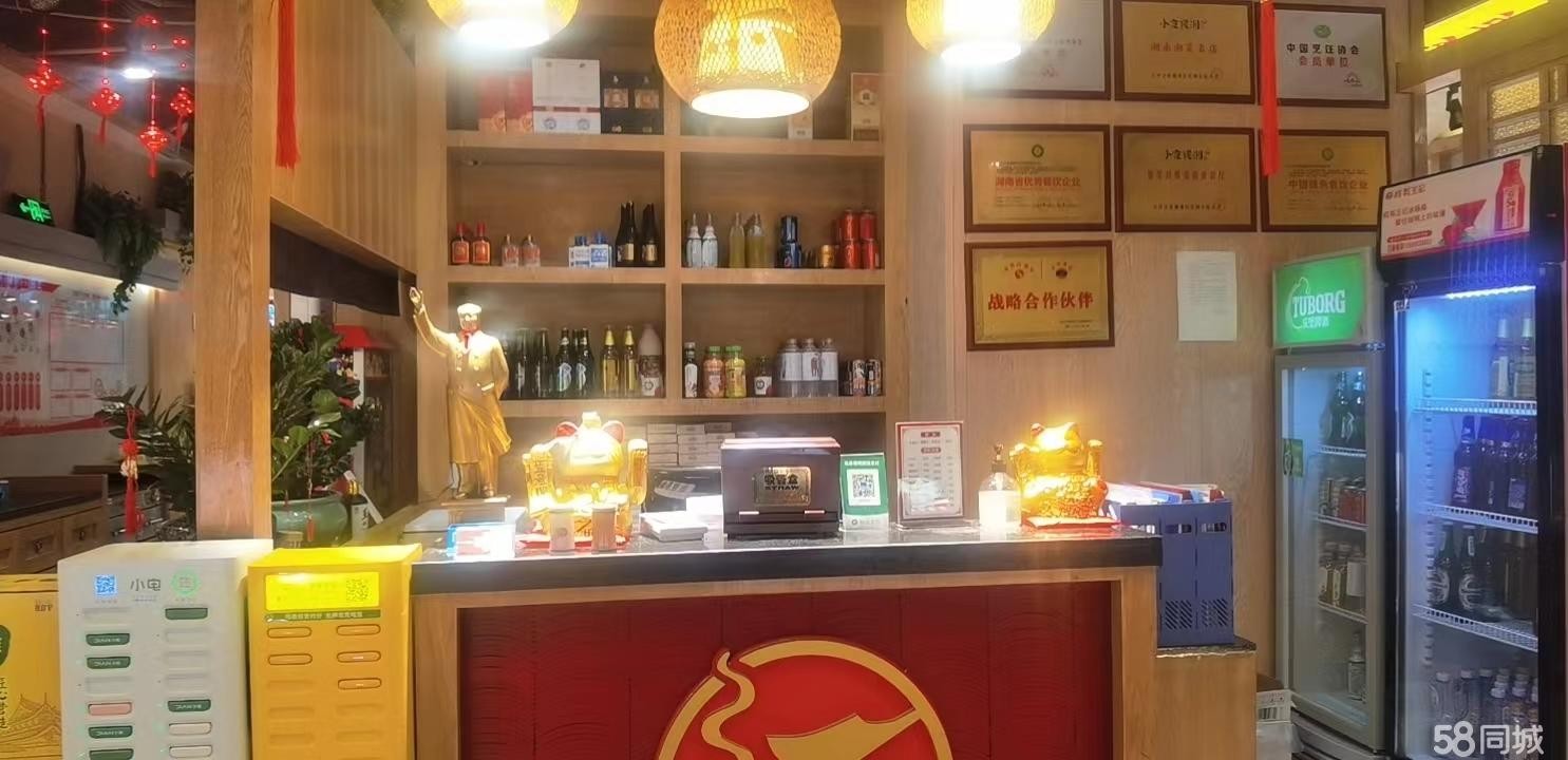 (转让)商业繁华街区,临街商铺,有固定客源,环境优雅接手就可营业
