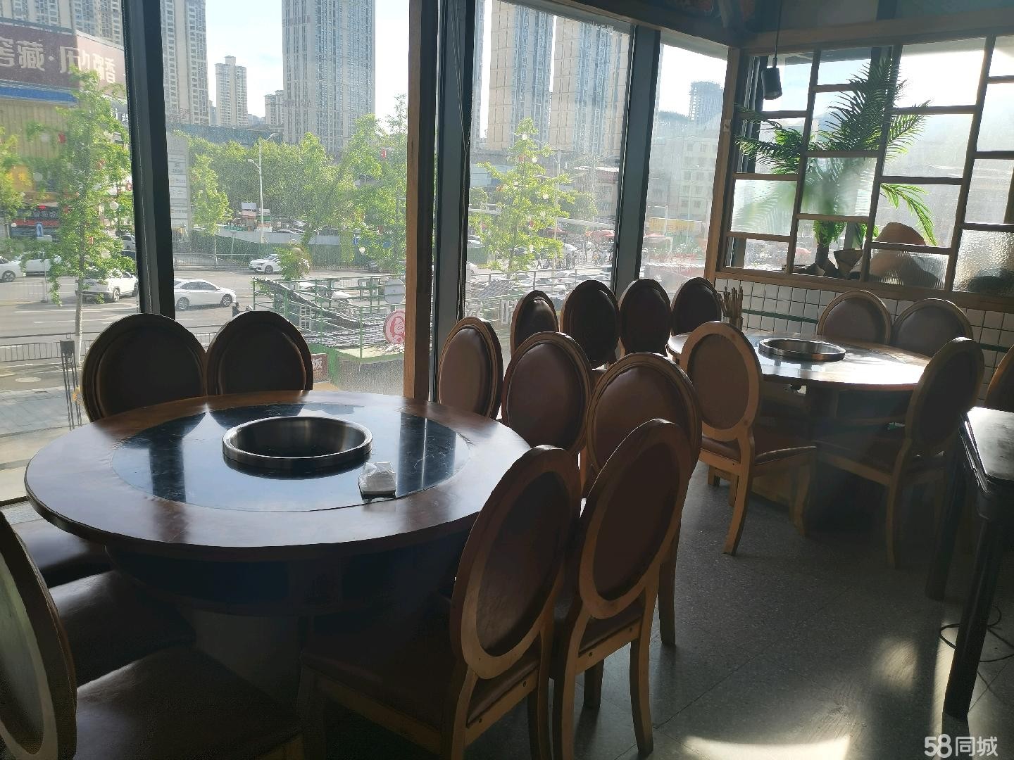 (转让)因家里有事。忍痛低价转让。有需要的老板电话联系实地考察。