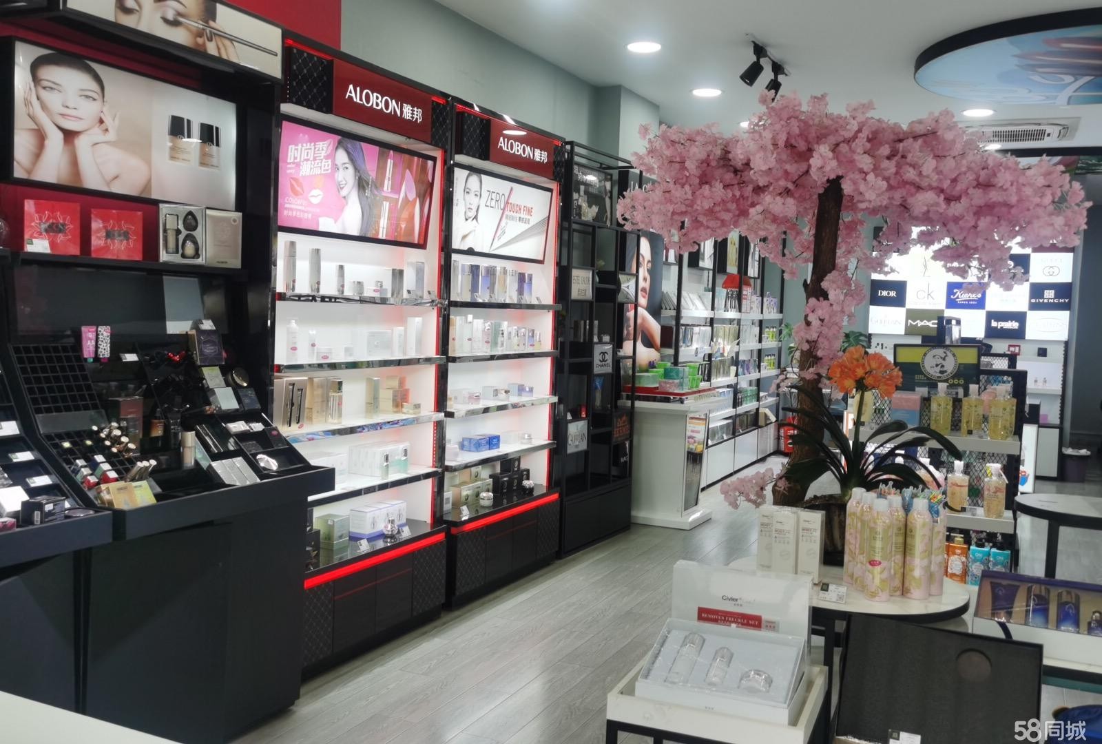 (转让)通道临街,经营正常,设备完善,整店转让