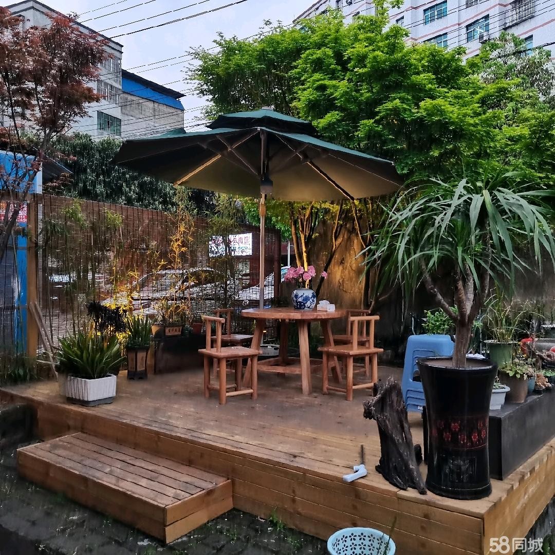 (转让)外环路1 80平茶室转让，停车方便，还有80平左右院子