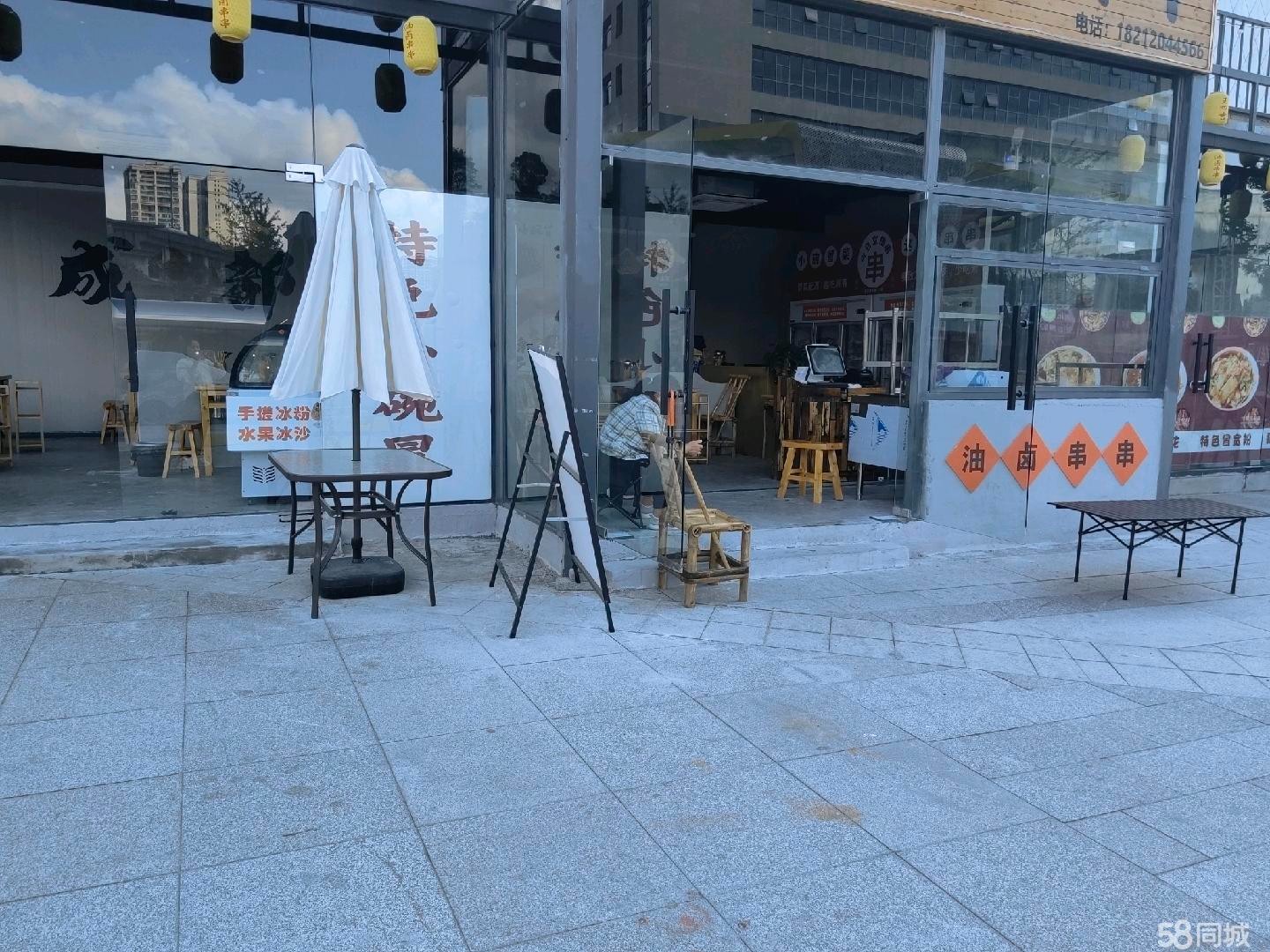 (转让)吾悅广场2号门旁,位置好，门头宽，外摆区域大，