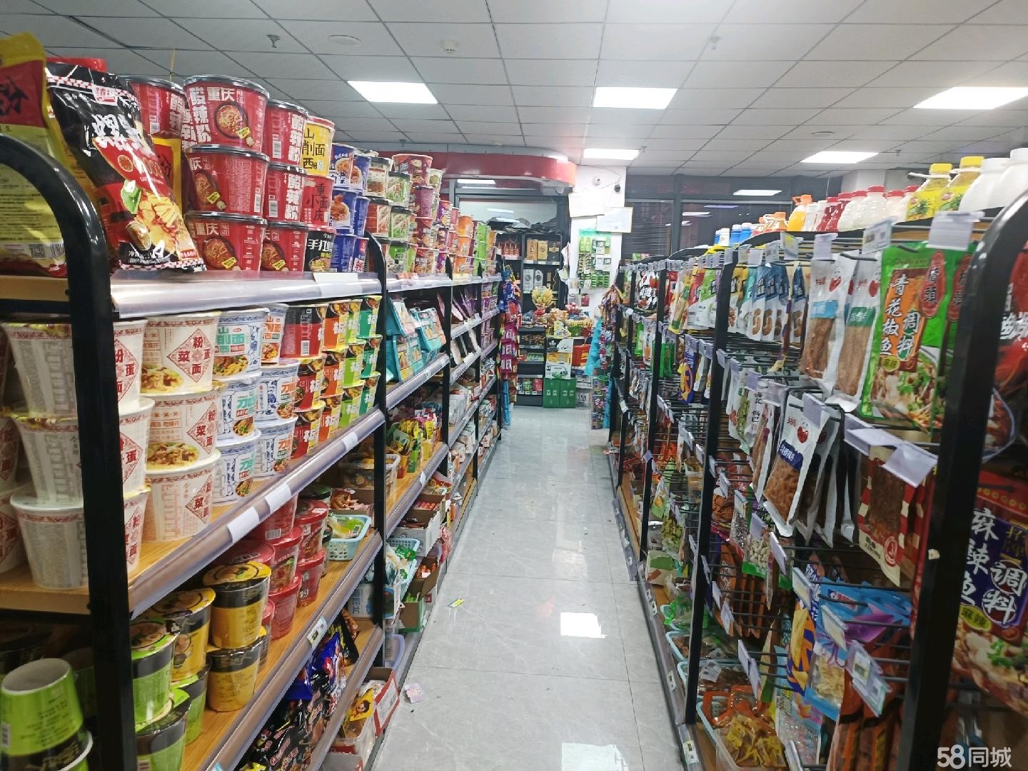 （转让）商业街，大餐饮店路口
