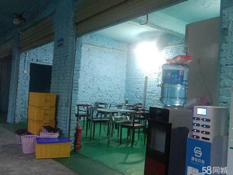 （转让）遵义市海风路临街烧烤店铺低价转让