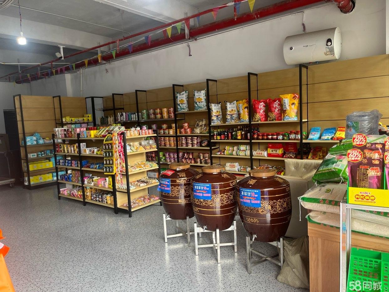 (转让)快递加超市，每天人流量进出店内达400多人