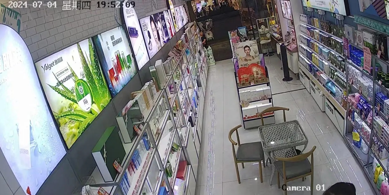 (转让)梨树坳商业街临街旺铺转租