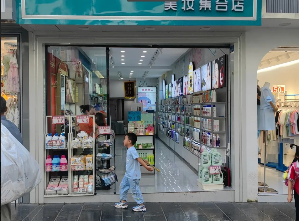 (转让)梨树坳商业街临街旺铺转租