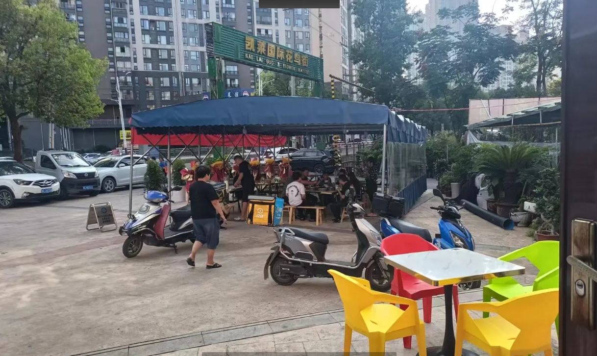 (转让)生意转让(30万精装，带2个卫生间)打包整体出租转让