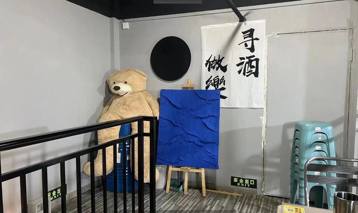 (转让)该店适合做餐饮，酒吧