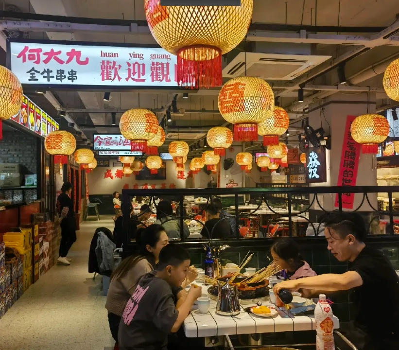 (转让)旺铺转让，合众路中段，生意稳定，店内设备齐全，装修别具特色