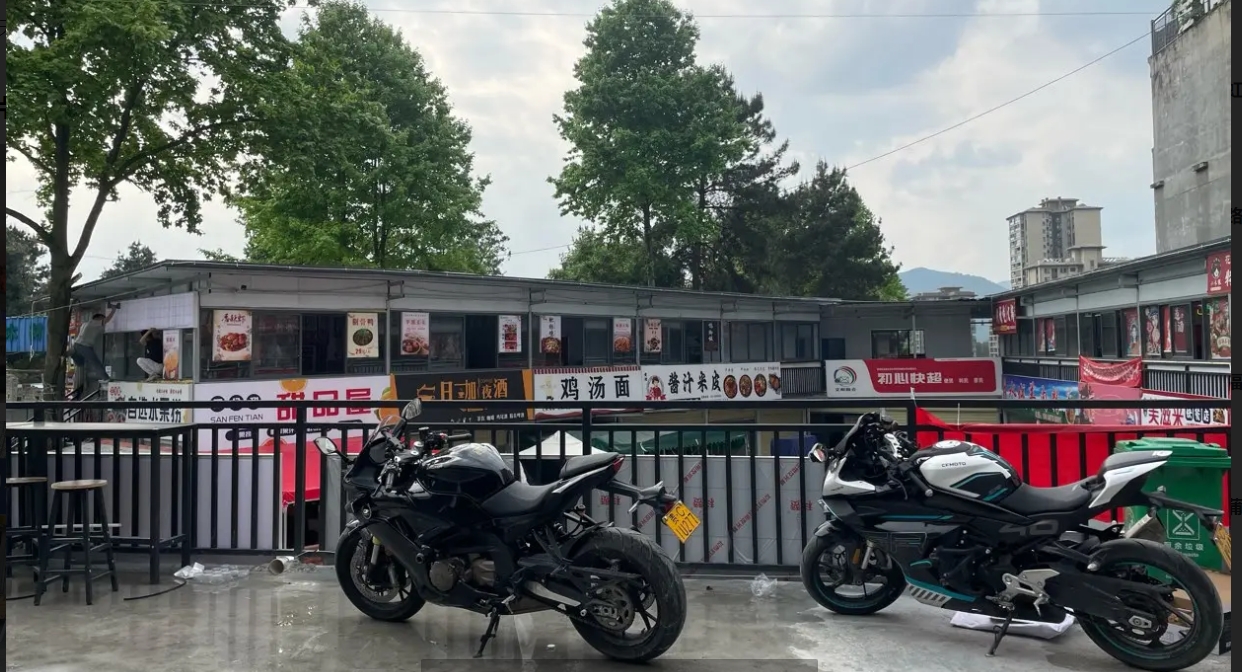 (转让)新浦大学城中心，人流量多交通方便，周围住户多