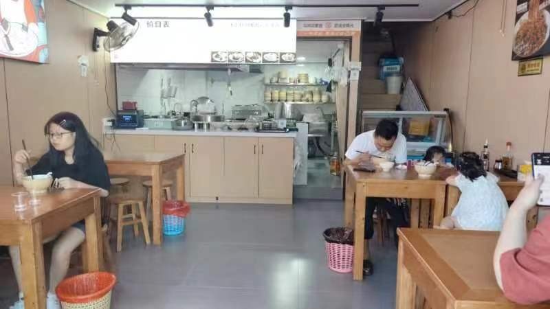 仁怀葡萄井餐饮店转让