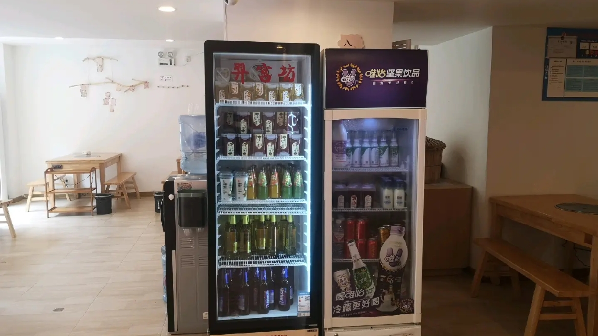 (转让)新精装修，设备全新，才做两个月，有五个月房租，接手即可经营