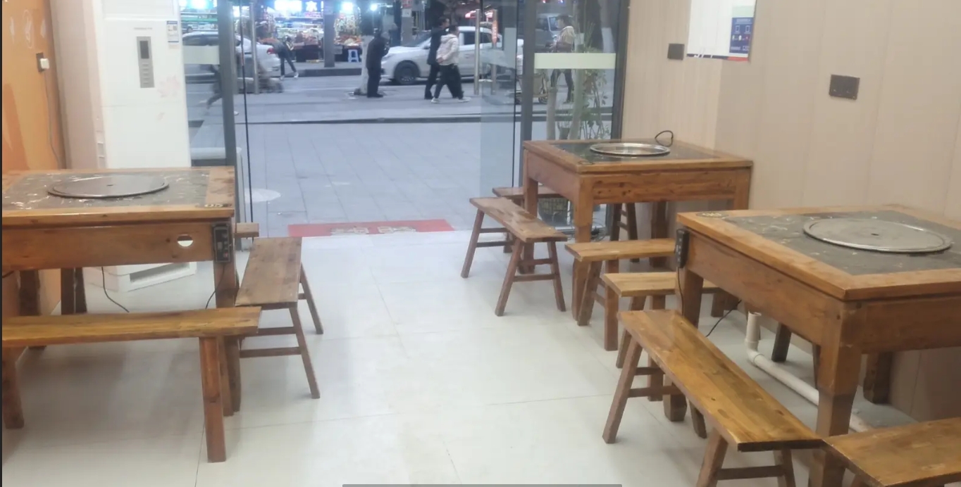 (转让)小区门口旁边有学校有医院有市场