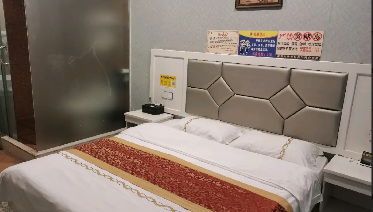 (转让)本酒店41房间位置好后面还有个大型停车场