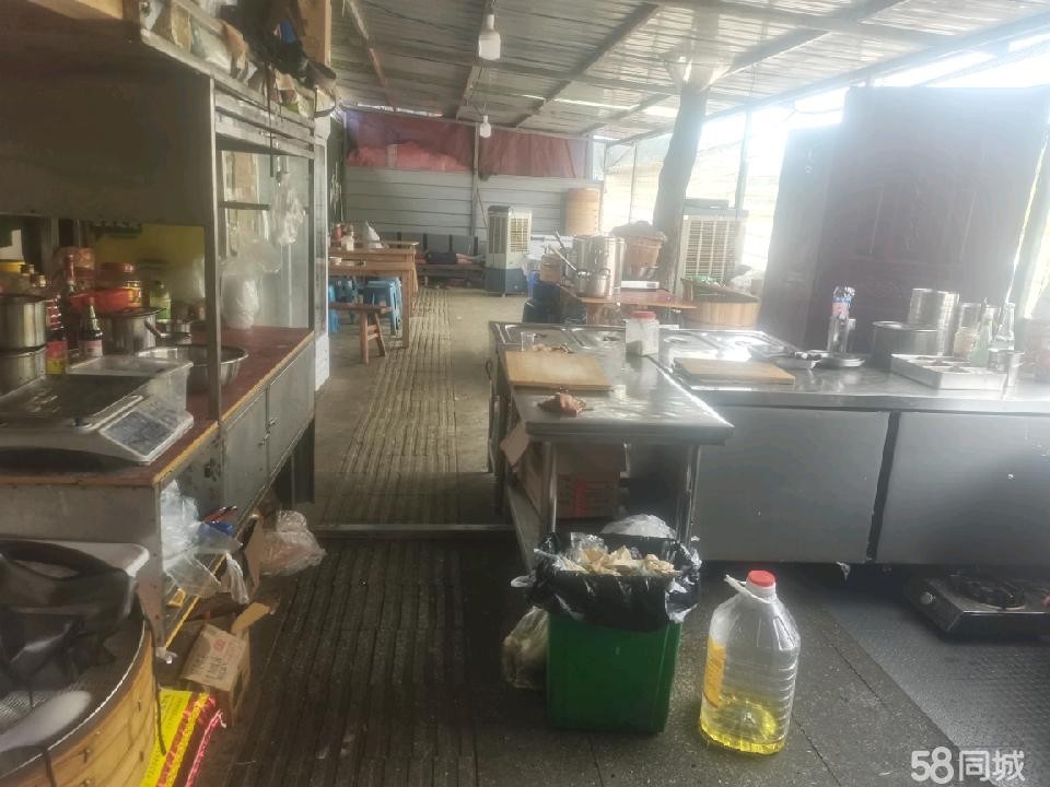(转让)大工地餐饮转让,已接通水电火,十分方便无需交房租