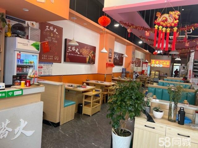 (转让)交通便利，门店地理位置好，人流大，采光，通风效果好