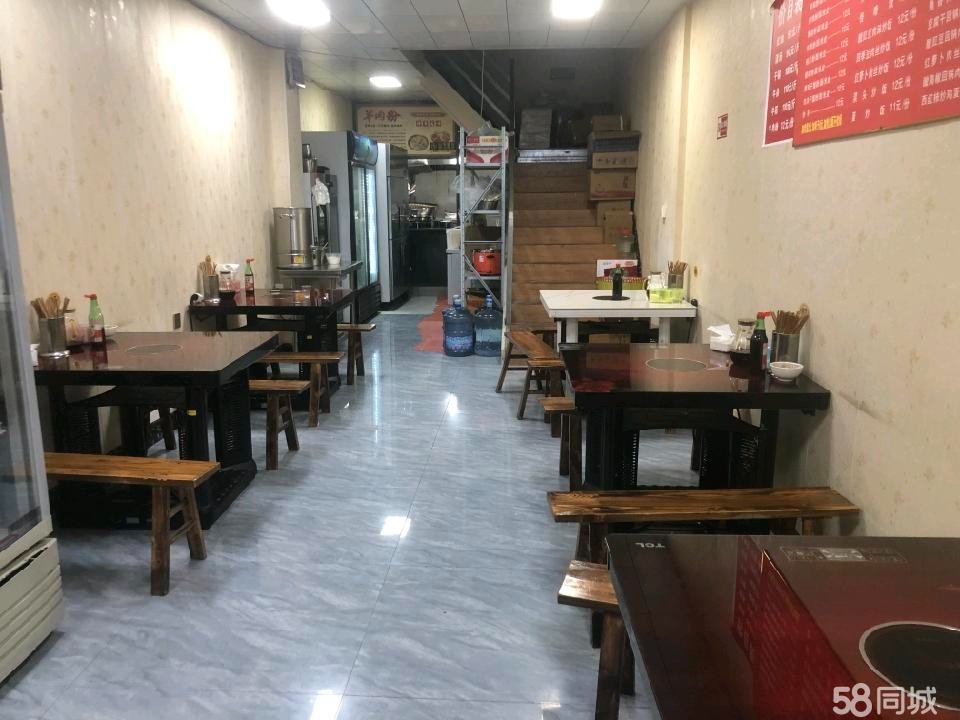(转让)面积100平左右，在经营，有稳定的老顾客，接手即可经营
