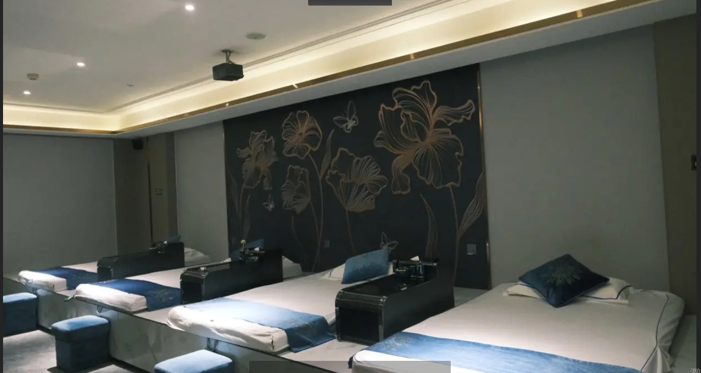 (转让)经营中足浴店整体转让，接手即可经营