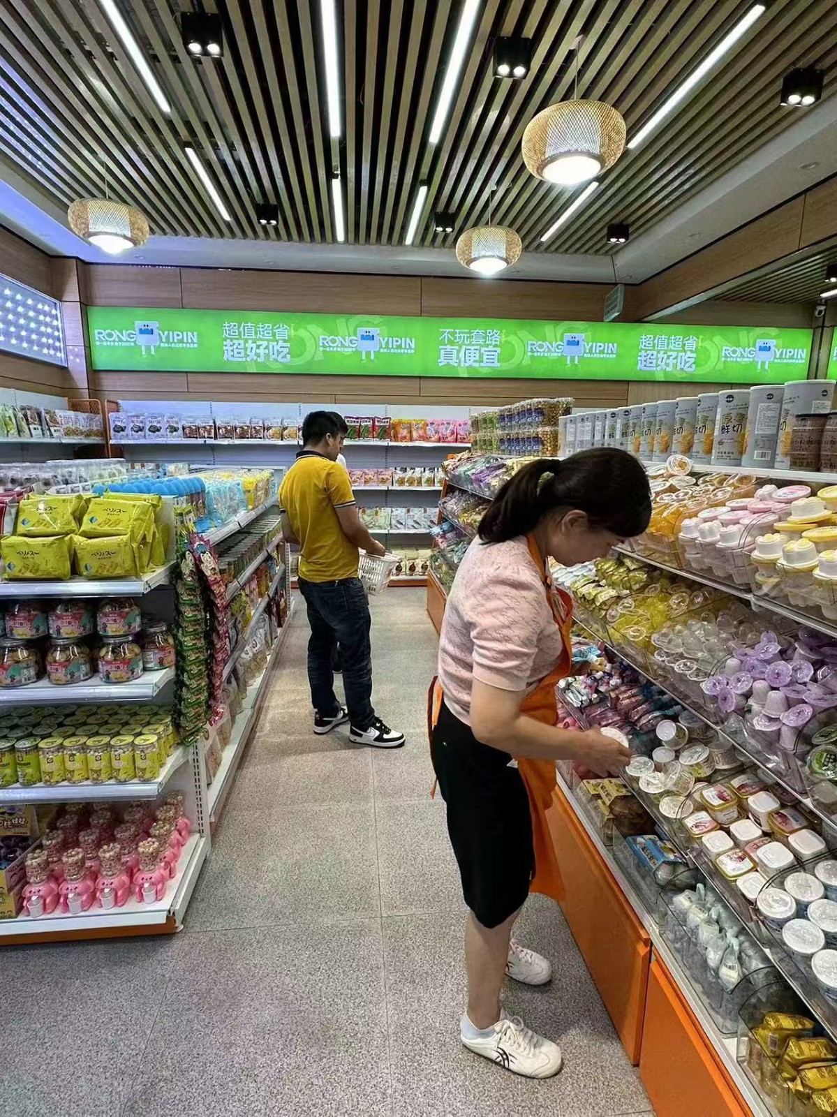 仁怀悦享里临街大门头门店转让