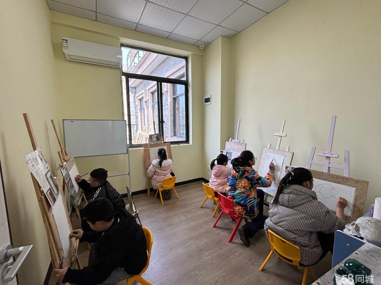 (转让)东欣彩虹城画室转让自带生源