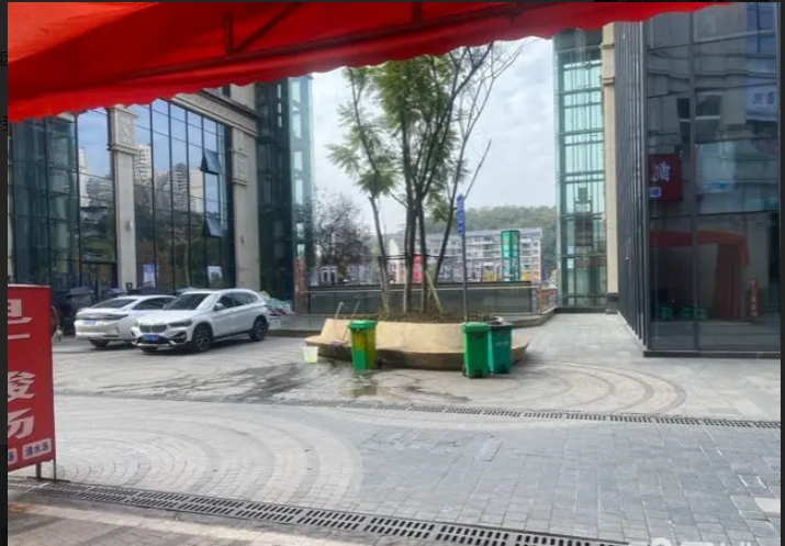 (转让)附近都是小区，门口有个大超市
