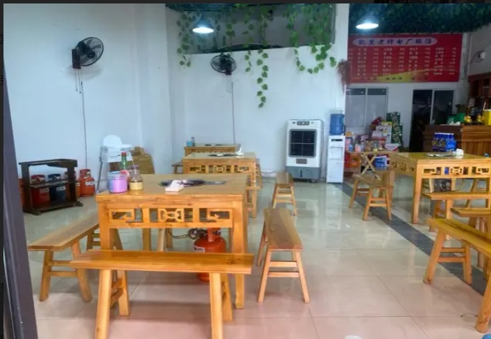 (转让)附近都是小区，门口有个大超市