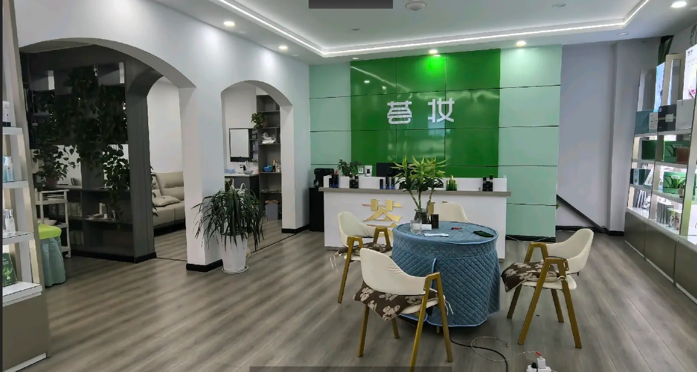 (转让)店铺整体转让，门面位置佳，人流量大