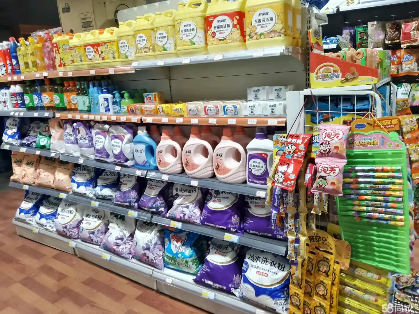 (转让)每天三千多的小店转让 人手不足 有别的店