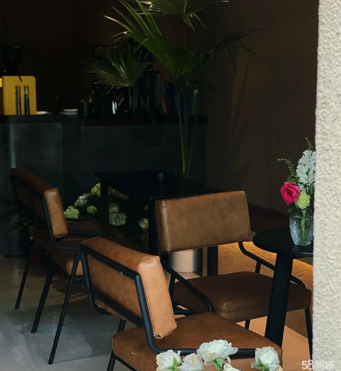 (转让)地段好 房租低 临街门面 旁边就是出名的肥肠鸡火锅