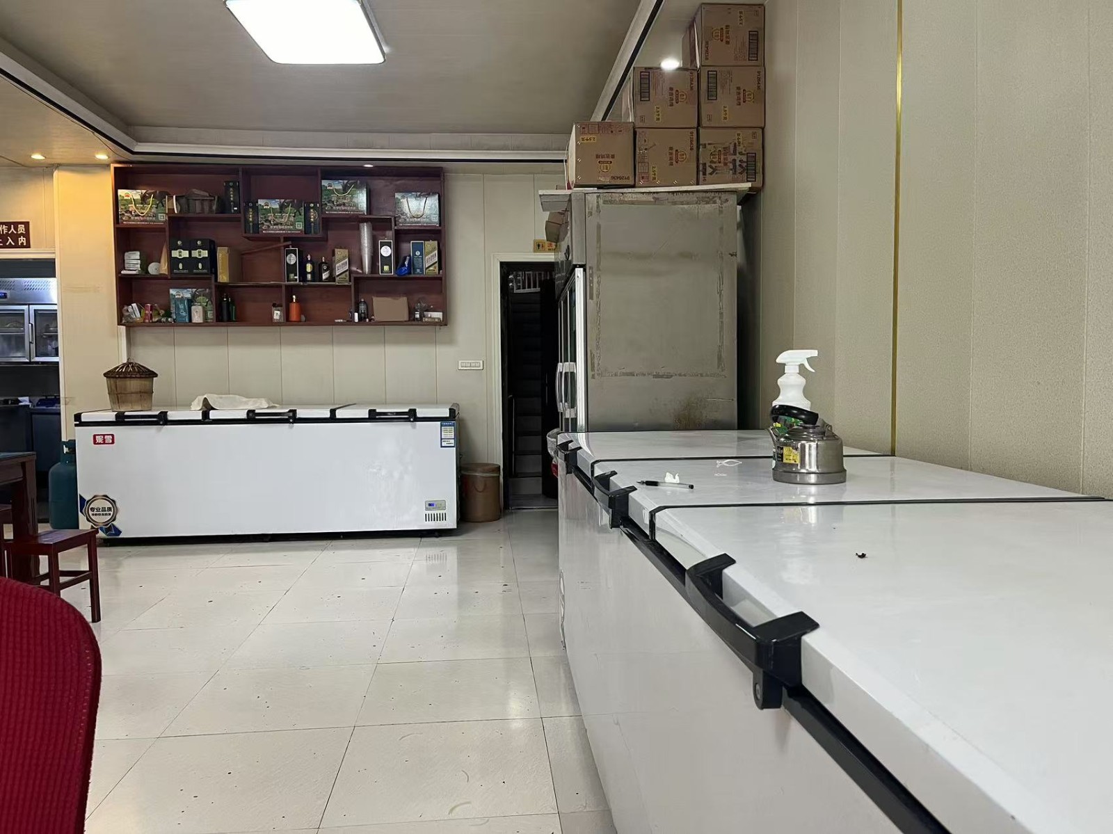 仁怀学校旁大门头餐饮店转让