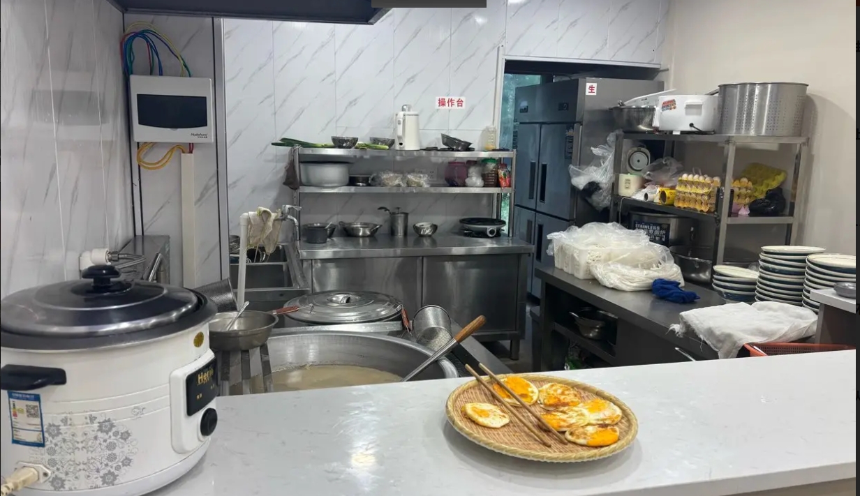 (转让)本店羊肉粉店，可以外摆几十平方，不会包技术