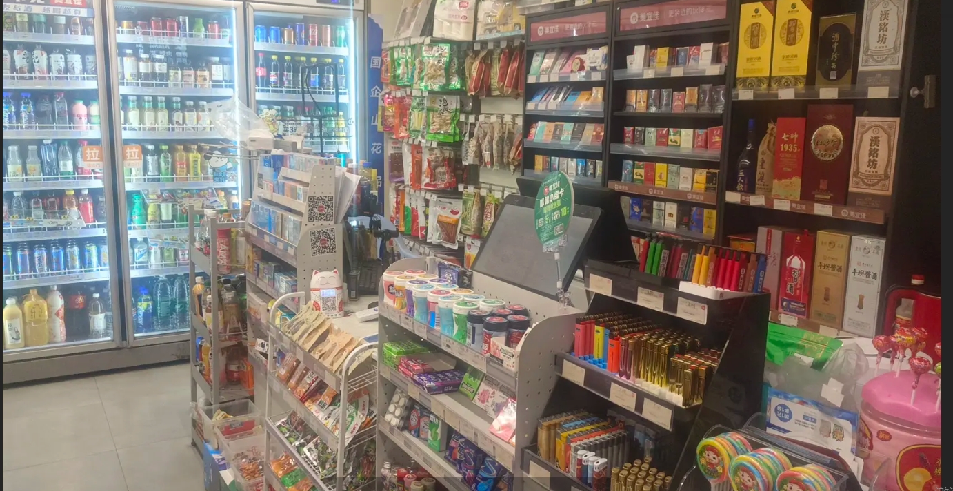 (转让)小区出口，位置便利店见钱就转