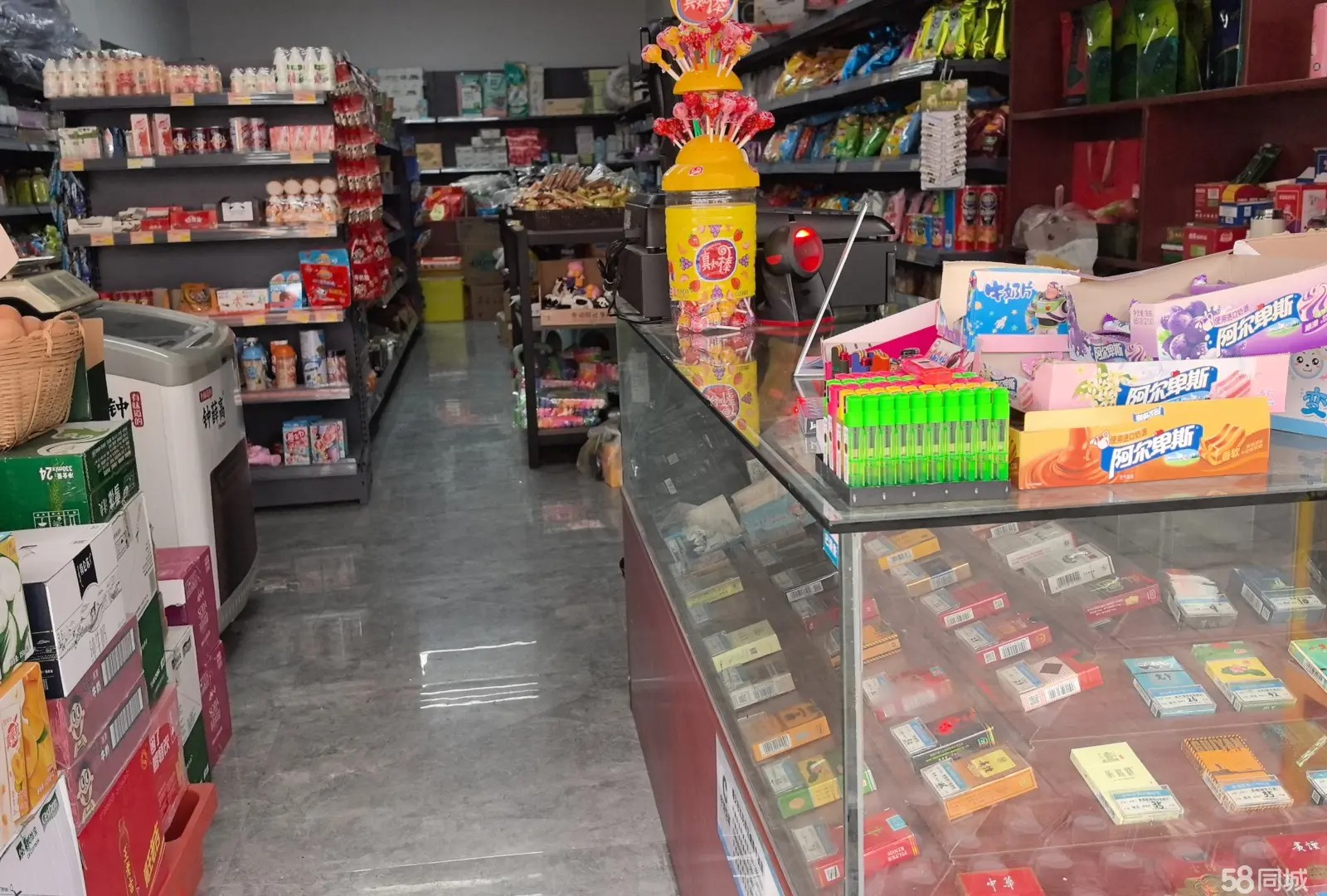 (转让)四年临街门面转让，对面就是妇幼保健院
