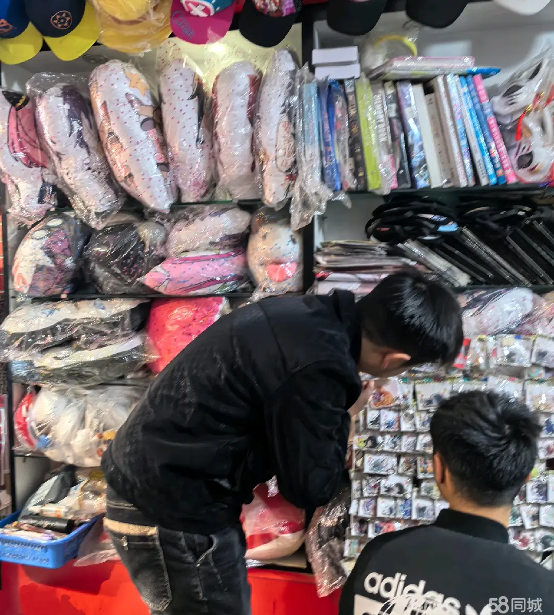 （转让)忍痛割爱，因家人工作变动，动漫文具店急转让