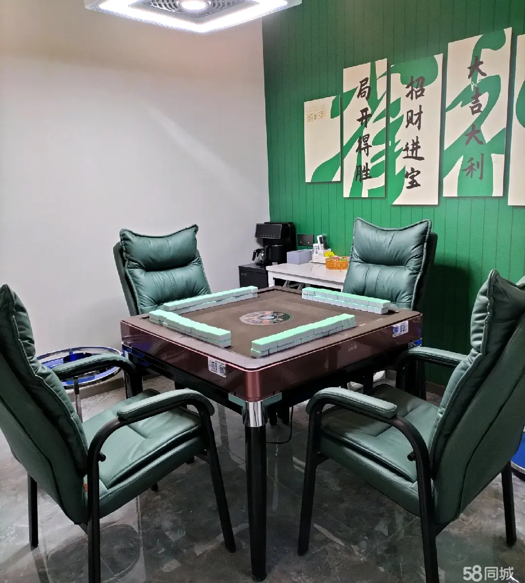 (转让)雀发潮棋牌8个包厢房