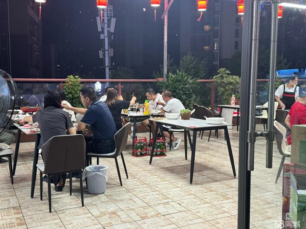 保利一街区火锅店整体转让
