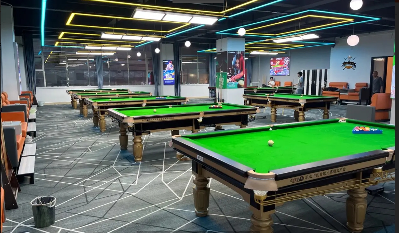 (转让)房租便宜，包含三间棋牌室，装修完善。