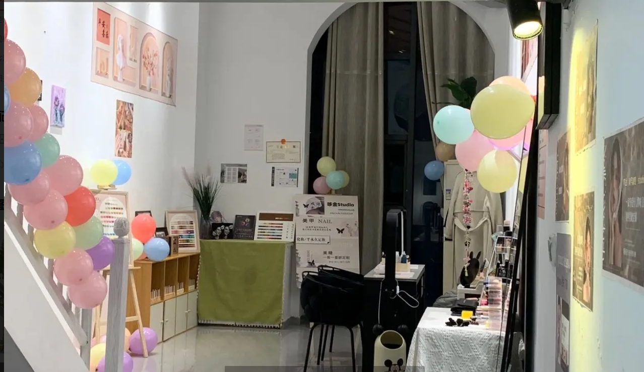 (转让)浙商大厦美甲美睫店铺打包整转，稳定客源，设备齐全接手直接做