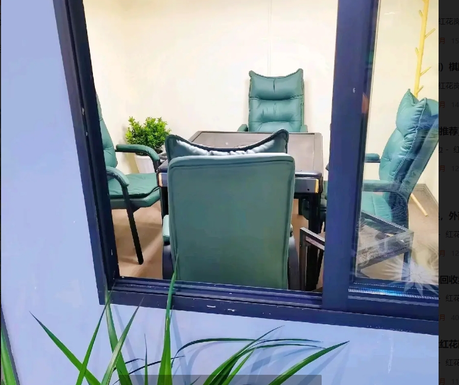 (转让)店旁边就是大型网吧，跆拳道学校，美容院，周边几所学校