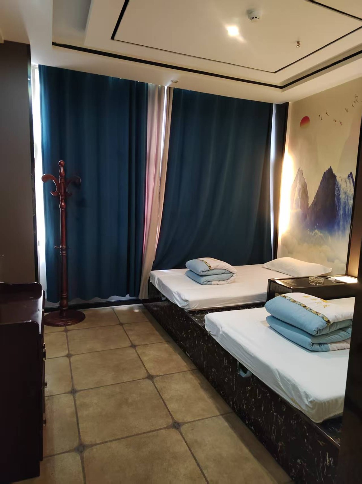 仁怀二转盘足疗店转让