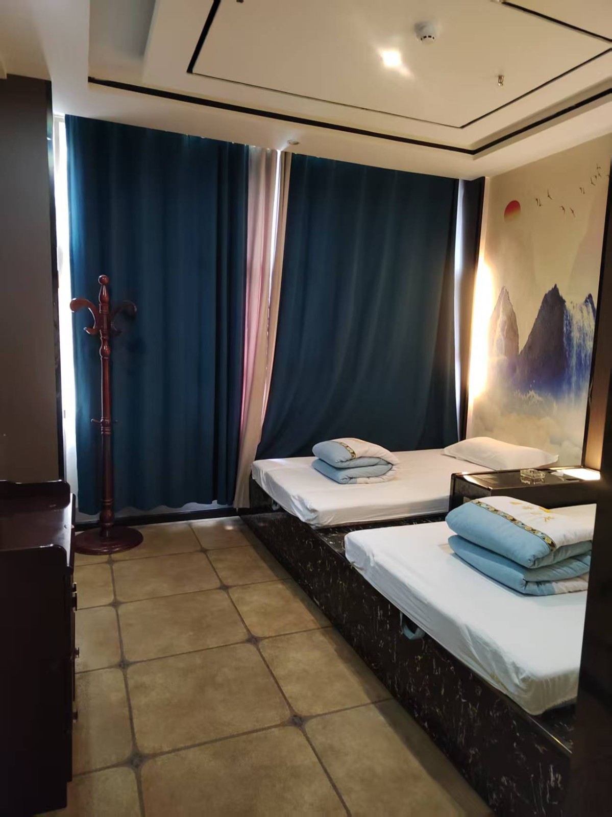 仁怀二转盘足疗店转让