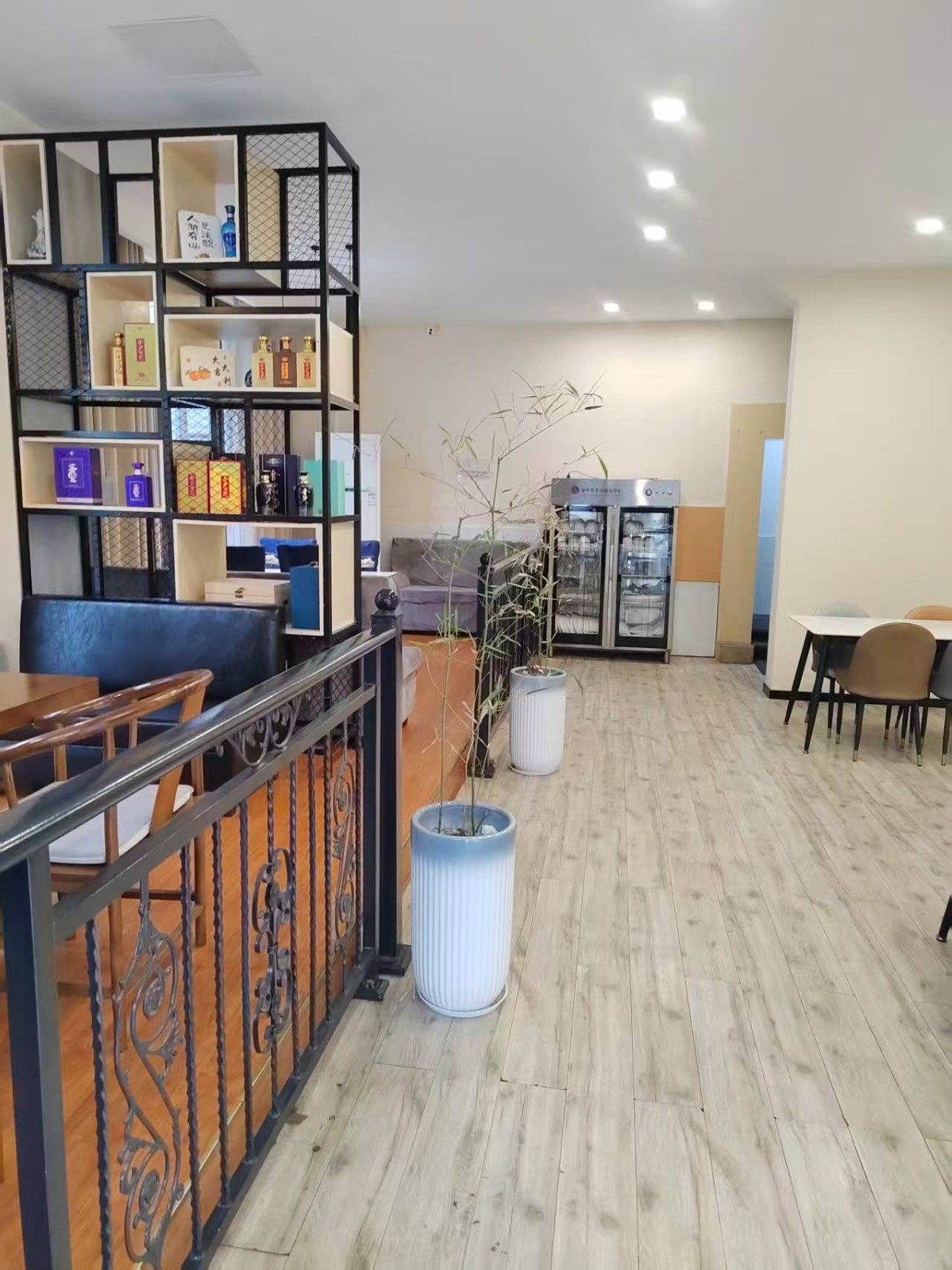 绥阳林达美食街餐饮店转让
