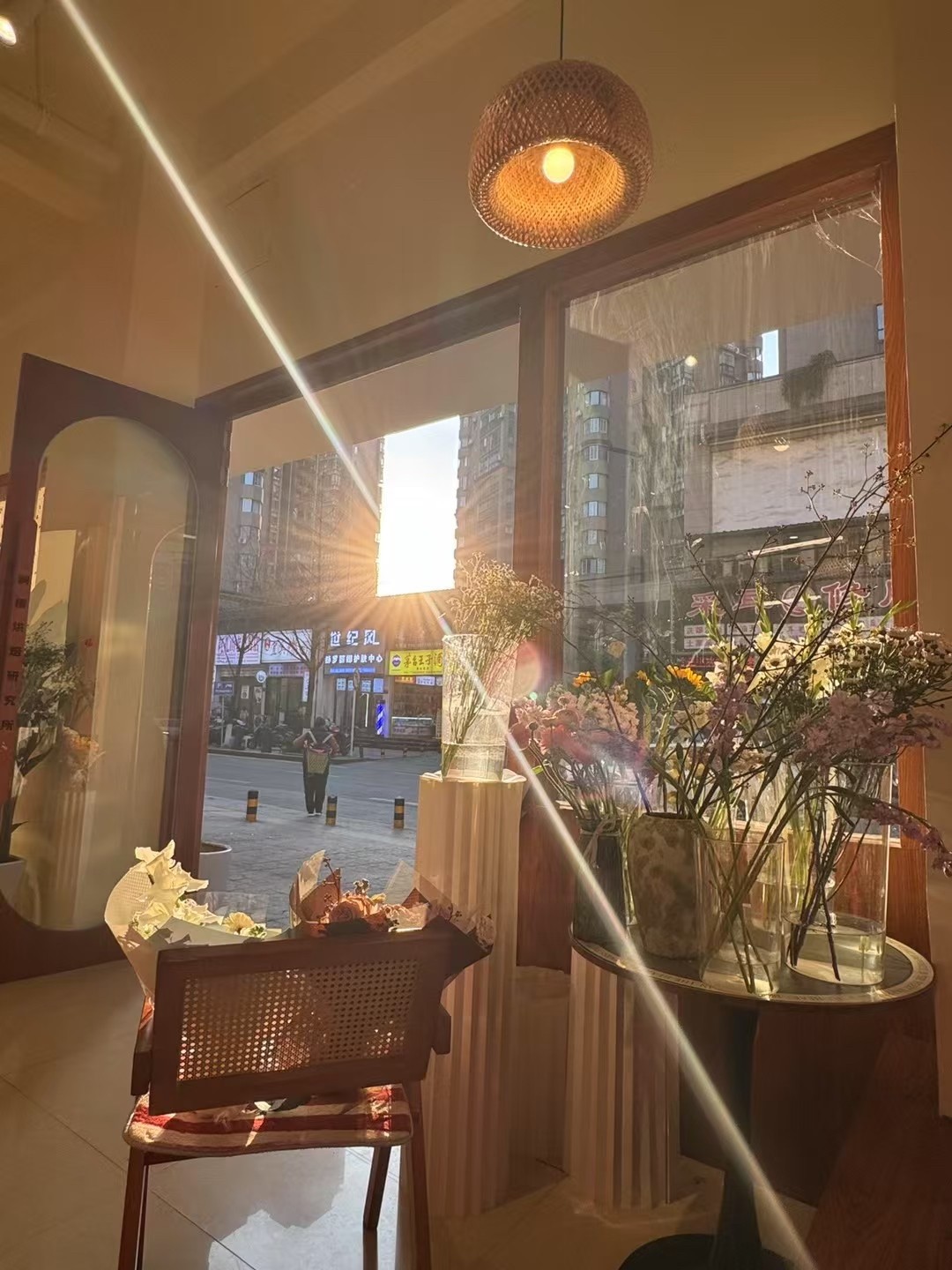 仁怀四转盘双门头蛋糕店整体转让可空转