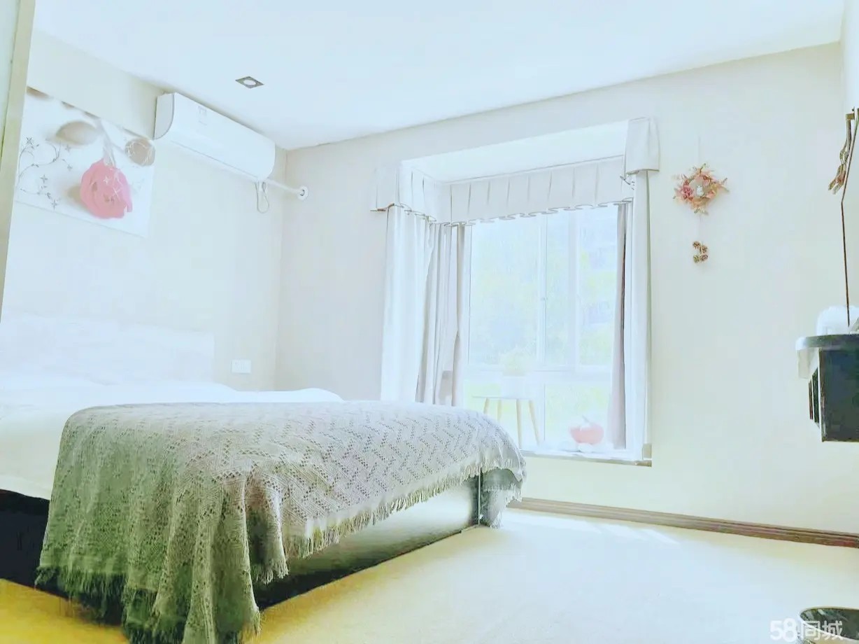 (转让)大学城酒店，18间客房，两间布草房，两间库房，经营无压力。